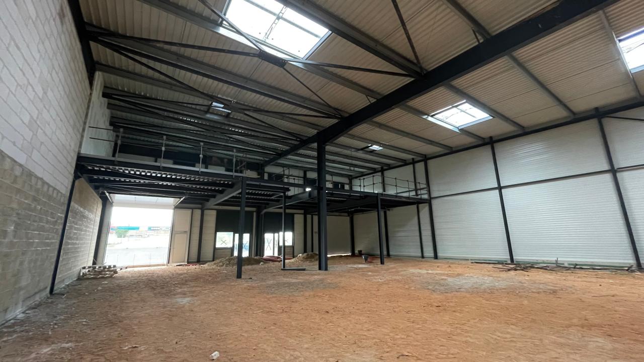 Local d'activité Plaisir 2107m² Vente local d'activité Plaisir Yvelines OVACT2310911 4